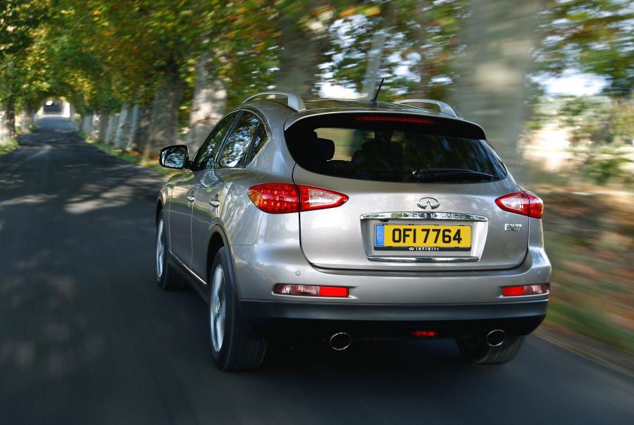  Infiniti EX37 GT 2009 года  (фото 2 из 4)